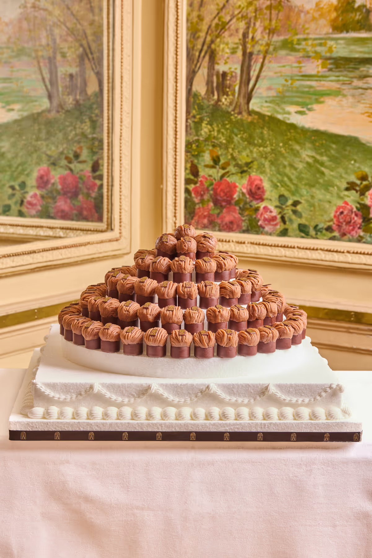 La Pyramide de mini Mont-Blancs (50 pièces)