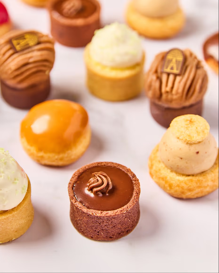 Le Plateau de 31 minis Pâtisseries Angelina