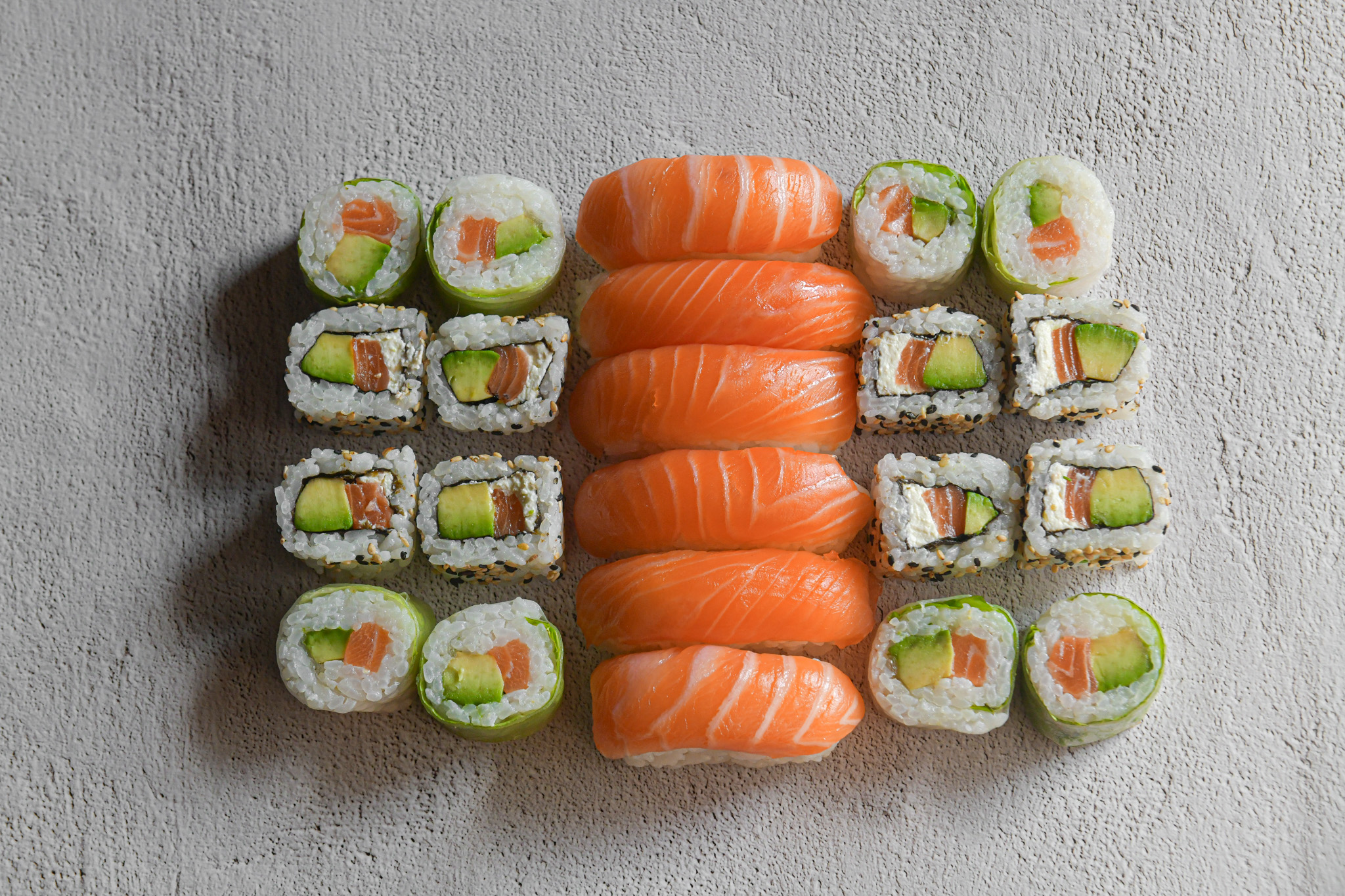 SALMON LOVER BOX  ( 22 pièces )