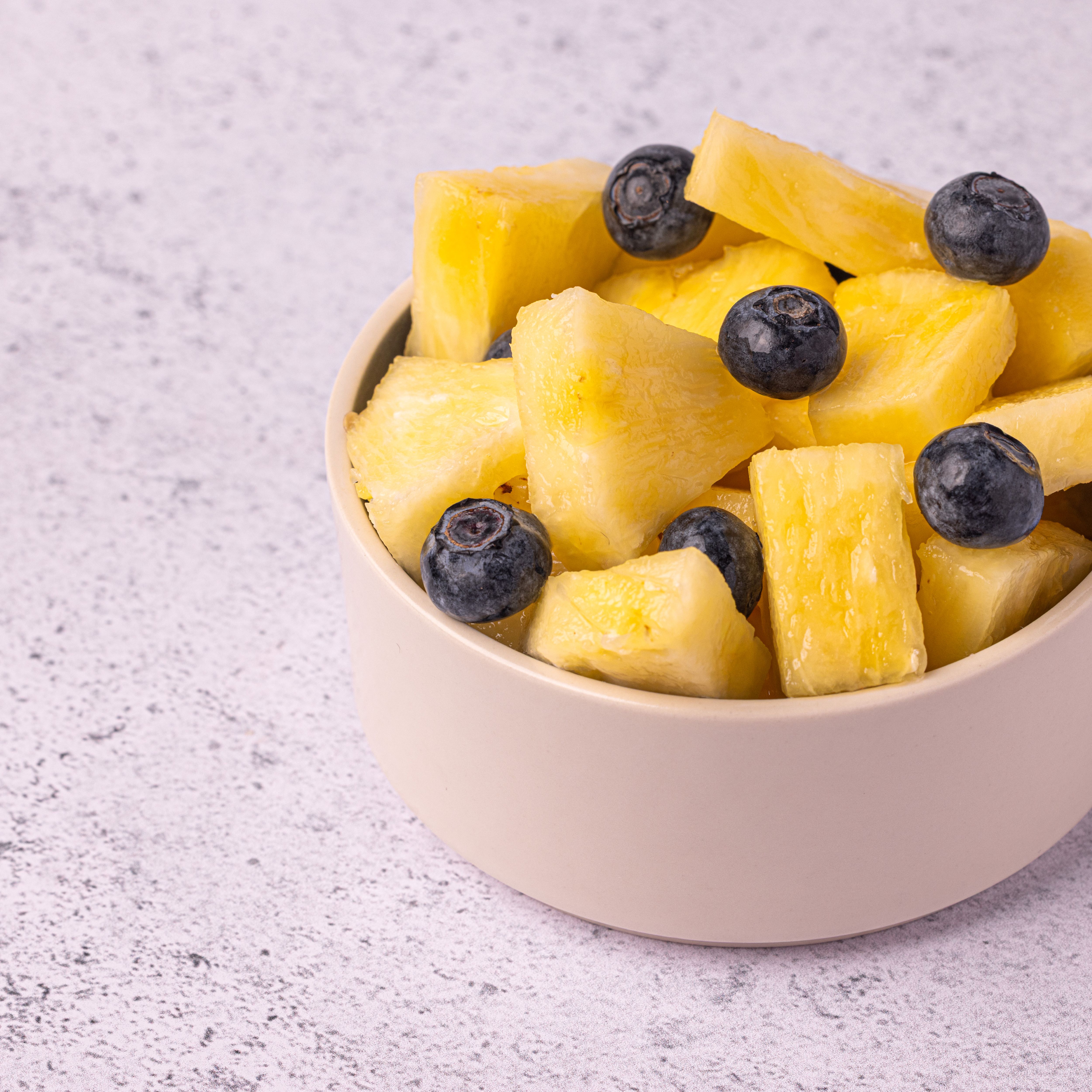 Ananas & myrtilles