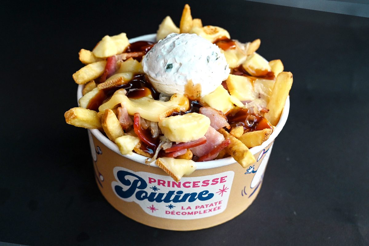 🥔 Poutine Alpine 🧀 🥓 🧅 ⚪️