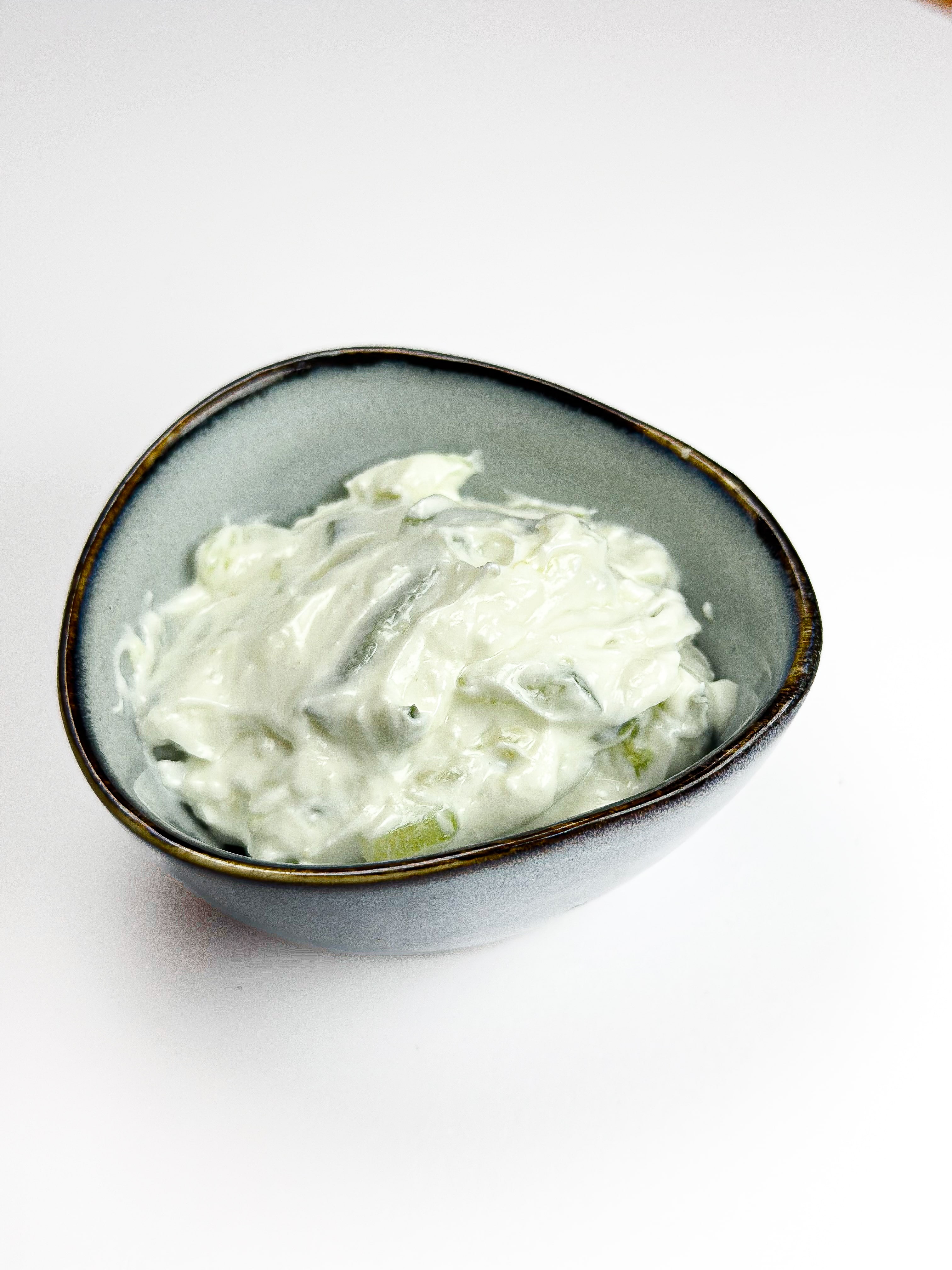 Tzatziki : Yaourt grec, concombre, huile d'olive