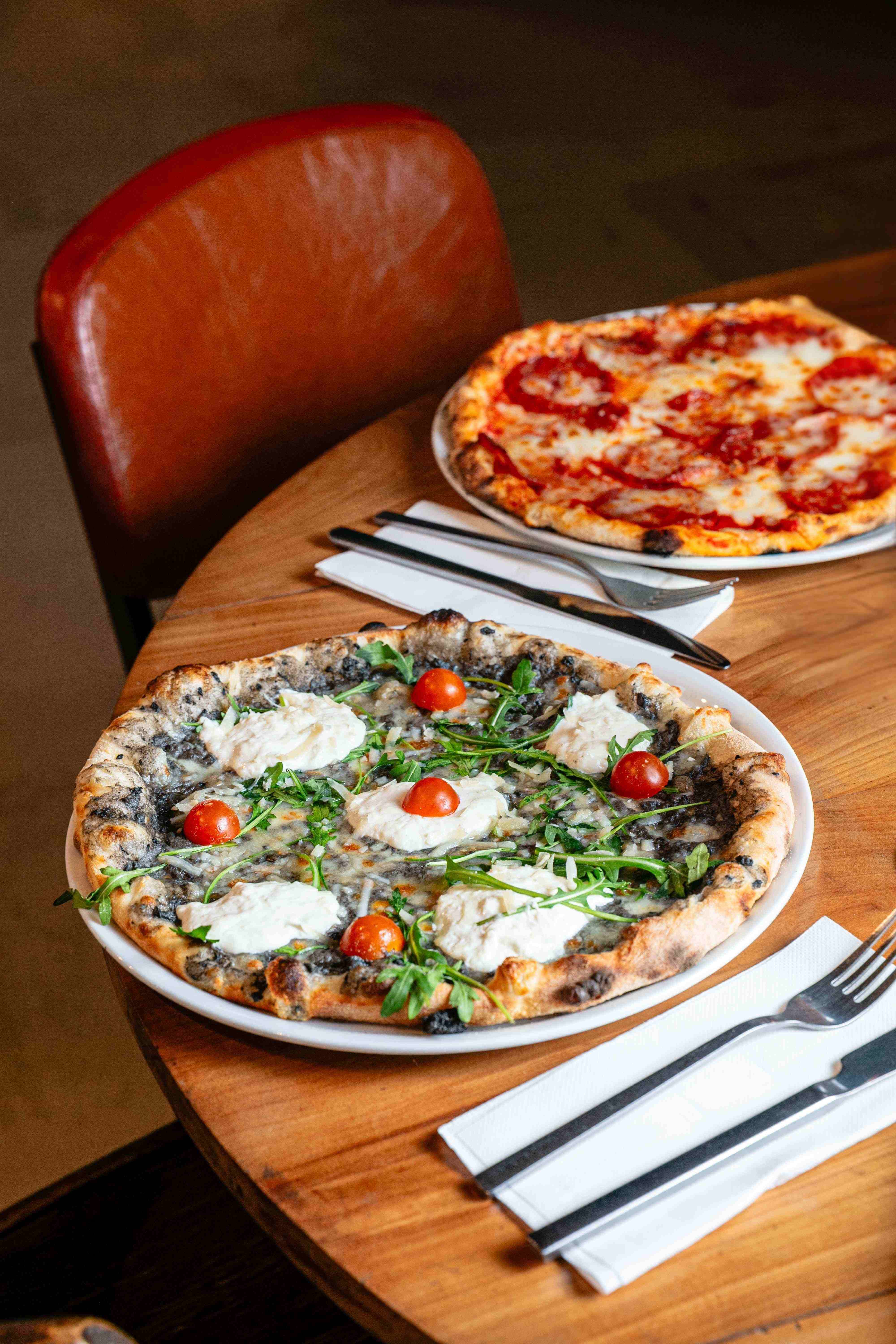 Pizza Tartufo – Crème de truffe & mozzarella
