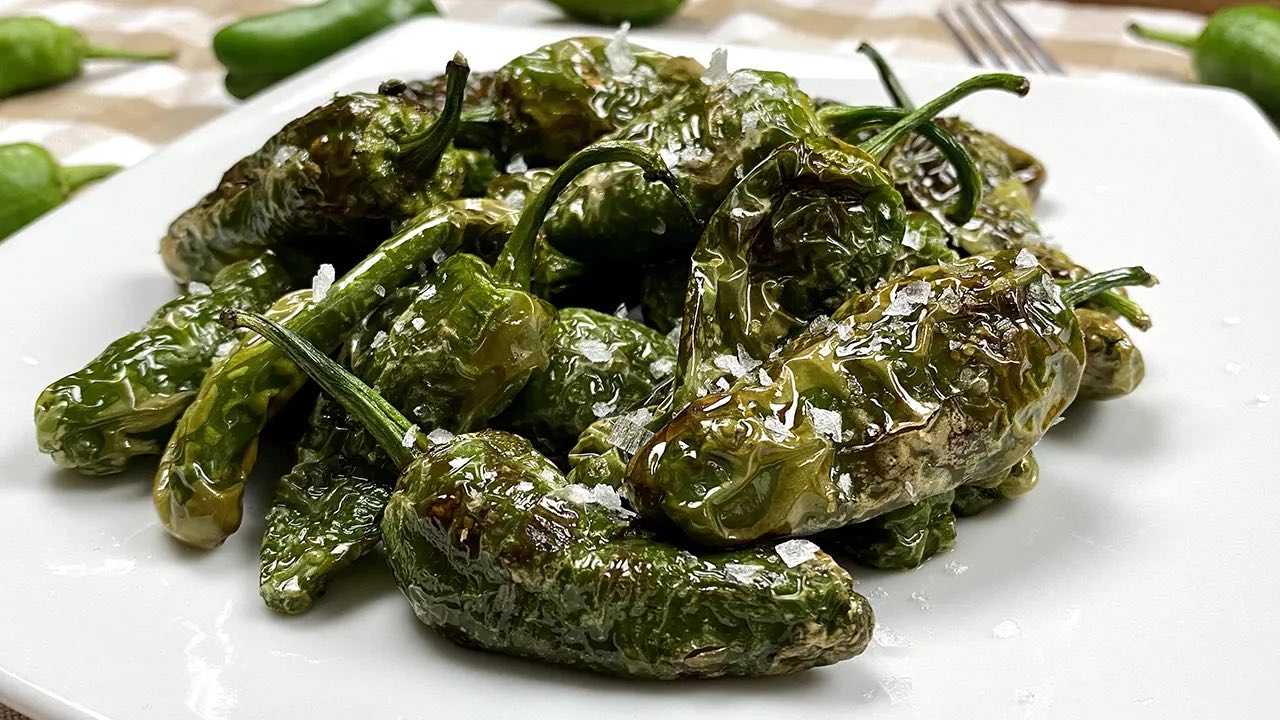 Pimientos de Padrón frits