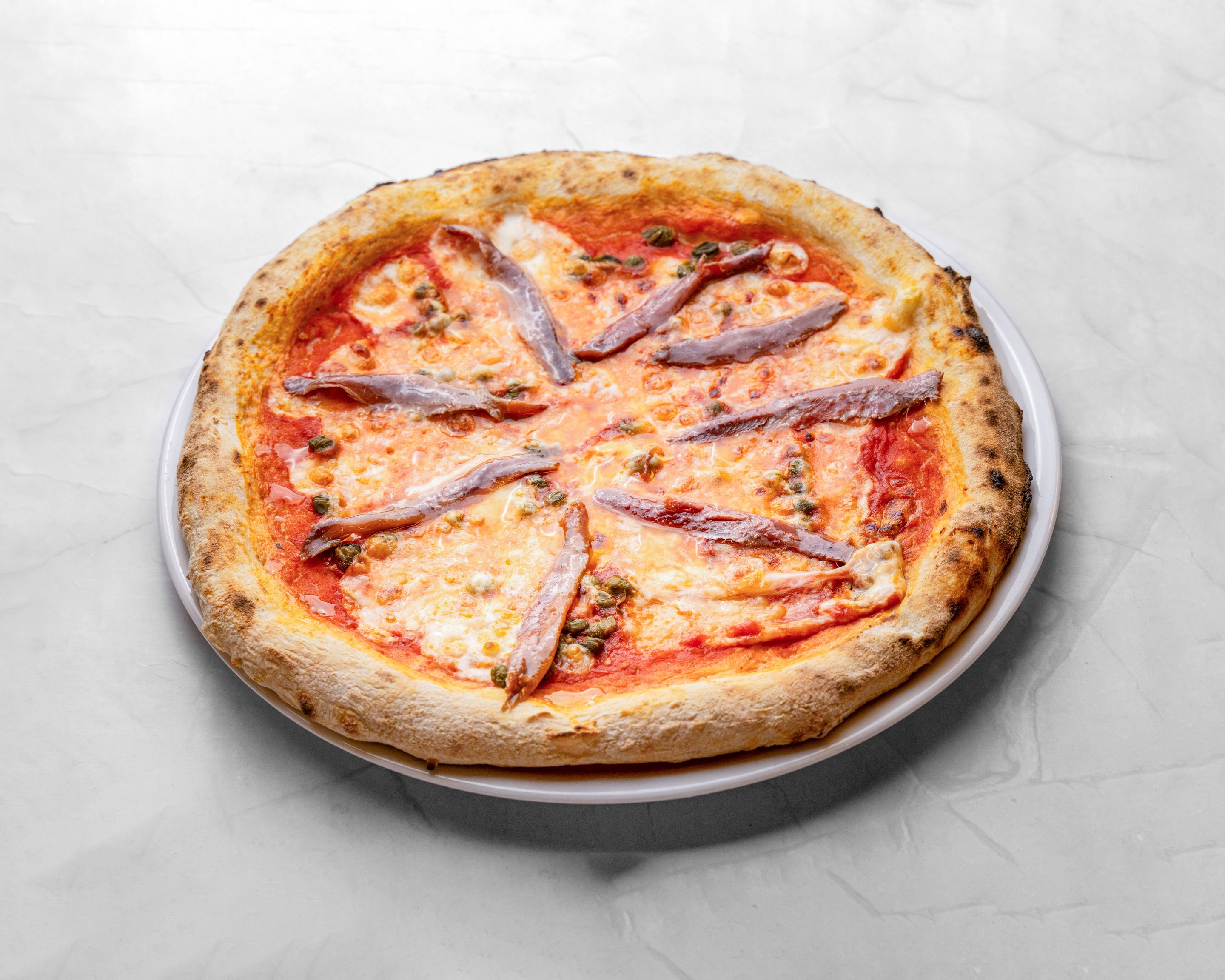Pizza Napolitaine 🐟 の 