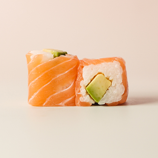 Roll saumon avocat
