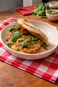 Zaalouk d'aubergine et son pain pita